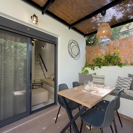 Lumina By Halu! Modern House Close To Possidi Holiday home *